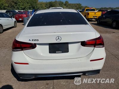 Zdjęcie 6 z 12 samochodu: 2019 MERCEDES-BENZ A 220 VIN:WDD3G4EB1KW026283 - miniatura