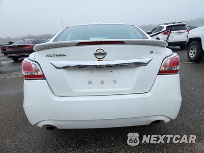 Zdjęcie 6 z 13 samochodu: 2015 NISSAN ALTIMA VIN:1N4AL3AP2FN920352 - miniatura