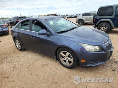 Czwarte zdjęcie samochodu z boku: 2014 CHEVROLET CRUZE LT VIN:1G1PC5SB1E7197138 - miniatura