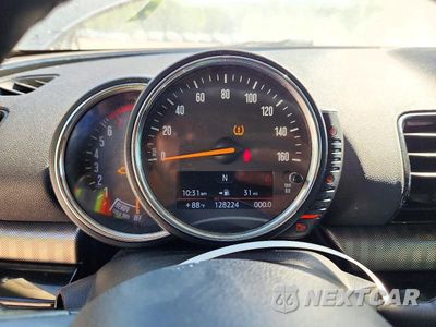 Zdjęcie 9 z 12 samochodu: 2016 MINI COOPER CLUBMAN VIN:WMWLN5C55G2B34875 - miniatura
