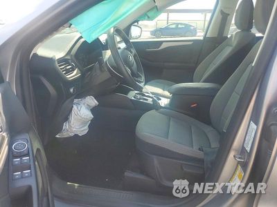 Zdjęcie 7 z 13 samochodu: 2022 FORD ESCAPE S VIN:1FMCU0F60NUB37531 - miniatura