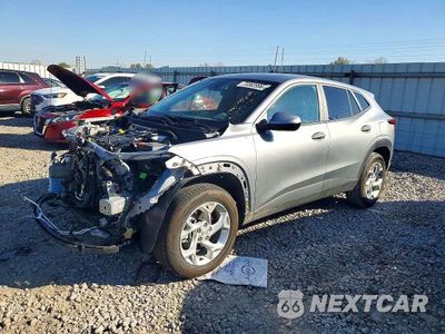2024 CHEVROLET TRAX LS KL77LFE20RC232092 - główne zdjęcie licytacji z USA - miniatura