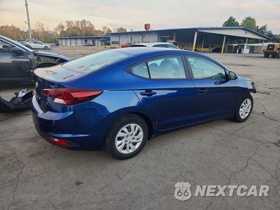 Trzecie zdjęcie samochodu z tyłu: 2019 HYUNDAI ELANTRA SE VIN:5NPD74LF5KH417463 - miniatura