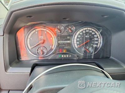 Zdjęcie 9 z 12 samochodu: 2012 DODGE RAM 3500 LARAMIE VIN:3C63DRJL2CG343219 - miniatura