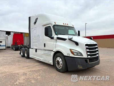 2018 FREIGHTLINER CASCADIA 126 3AKJHHDR4JSKB5670 - główne zdjęcie licytacji z USA - miniatura