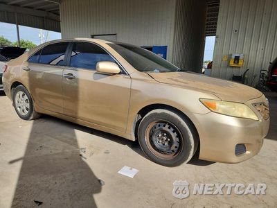 Czwarte zdjęcie samochodu z boku: 2011 TOYOTA CAMRY LE VIN:4T1BF3EK6BU167456 - miniatura