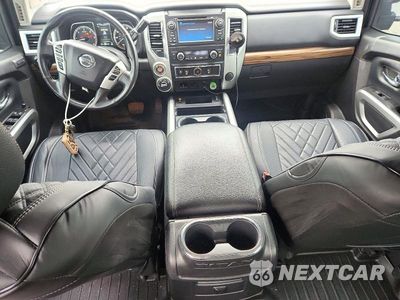 Zdjęcie 8 z 12 samochodu: 2018 NISSAN TITAN XD SL VIN:1N6BA1F4XJN537238 - miniatura