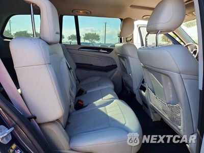 Zdjęcie 11 z 13 samochodu: 2015 MERCEDES-BENZ GL 350 BLUETEC VIN:4JGDF2EE2FA459044 - miniatura