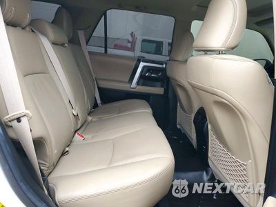 Zdjęcie 11 z 13 samochodu: 2015 TOYOTA 4RUNNER LIMITED VIN:JTEBU5JR1F5255500 - miniatura