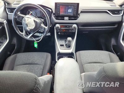 Zdjęcie 8 z 13 samochodu: 2020 TOYOTA RAV4 XLE VIN:2T3P1RFV7LW129758 - miniatura