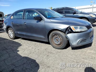 Czwarte zdjęcie samochodu z boku: 2013 VOLKSWAGEN JETTA BASE VIN:3VW2K7AJ6DM237031 - miniatura