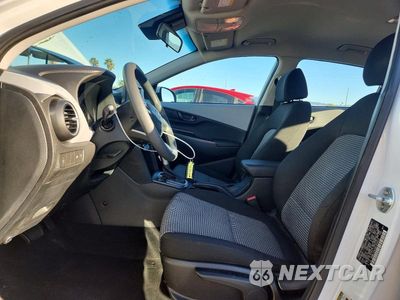 Zdjęcie 7 z 12 samochodu: 2019 HYUNDAI KONA SE VIN:KM8K12AA4KU330515 - miniatura
