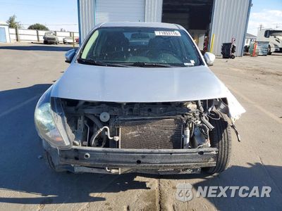 Piąte zdjęcie samochodu w środku: 2017 NISSAN VERSA 1.6 SV VIN:3N1CN7AP9HK438669 - miniatura