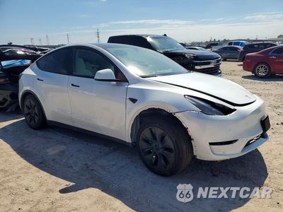 Czwarte zdjęcie samochodu z boku: 2024 TESLA MODEL Y VIN:7SAYGDEDXRA303951 - miniatura