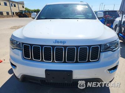 Piąte zdjęcie samochodu w środku: 2018 JEEP GRAND CHEROKEE LAREDO VIN:1C4RJEAG6JC277586 - miniatura