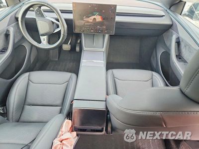 Zdjęcie 8 z 14 samochodu: 2026 TESLA MODEL Y VIN:7SAYGDED3TA679589 - miniatura