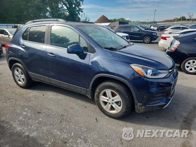 Czwarte zdjęcie samochodu z boku: 2018 CHEVROLET TRAX 1LT VIN:3GNCJPSB2JL199145 - miniatura
