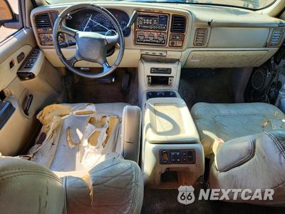 Zdjęcie 8 z 14 samochodu: 2002 CHEVROLET SUBURBAN C1500 VIN:3GNEC16Z32G344582 - miniatura
