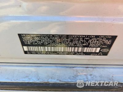 Zdjęcie 12 z 12 samochodu: 2006 LEXUS IS 250 VIN:JTHCK262762007356 - miniatura
