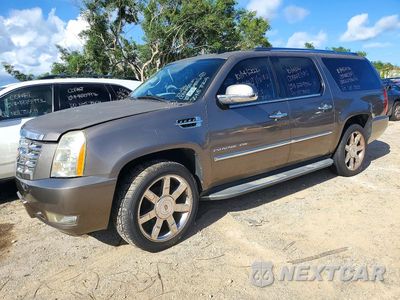 2013 CADILLAC ESCALADE ESV LUXURY 1GYS3HEF4DR179926 - główne zdjęcie licytacji z USA - miniatura