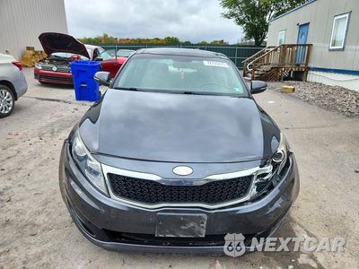 Piąte zdjęcie samochodu w środku: 2011 KIA OPTIMA EX VIN:KNAGN4A70B5117406 - miniatura