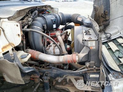 Zdjęcie 10 z 12 samochodu: 2011 FORD F750 SUPER DUTY VIN:3FRXF7FJ5BV596872 - miniatura