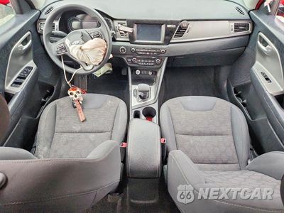 Zdjęcie 8 z 14 samochodu: 2018 KIA NIRO LX VIN:KNDCB3LC7J5190155 - miniatura