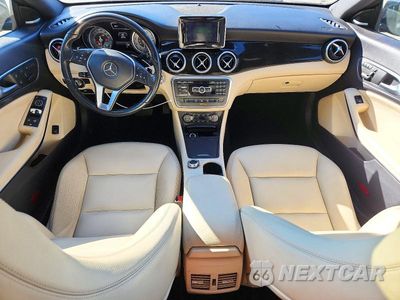 Zdjęcie 8 z 13 samochodu: 2014 MERCEDES-BENZ CLA 250 VIN:WDDSJ4EB8EN159548 - miniatura