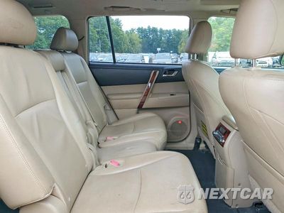 Zdjęcie 11 z 13 samochodu: 2013 TOYOTA HIGHLANDER HYBRID LIMITED VIN:JTEDC3EH5D2013860 - miniatura