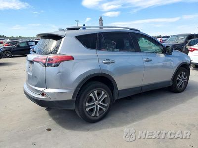 Trzecie zdjęcie samochodu z tyłu: 2018 TOYOTA RAV4 LE VIN:JTMZFREV0JD124830 - miniatura