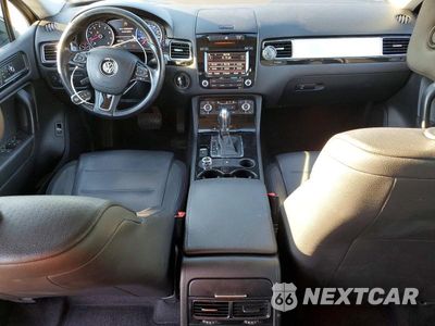 Zdjęcie 8 z 13 samochodu: 2014 VOLKSWAGEN TOUAREG V6 VIN:WVGEF9BP5ED005788 - miniatura