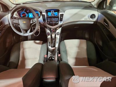 Zdjęcie 8 z 13 samochodu: 2012 CHEVROLET CRUZE LS VIN:1G1PC5SH1C7140696 - miniatura