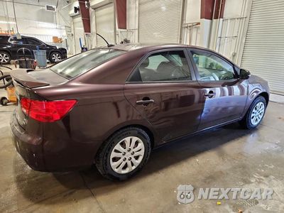 Trzecie zdjęcie samochodu z tyłu: 2011 KIA FORTE EX VIN:KNAFU4A21B5402862 - miniatura