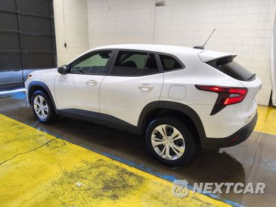 Drugie zdjęcie samochodu z przodu: 2024 CHEVROLET TRAX LS VIN:KL77LFE28RC243132 - miniatura