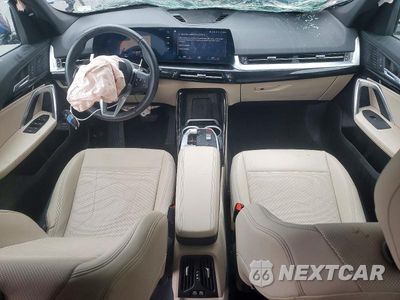 Zdjęcie 8 z 13 samochodu: 2023 BMW X1 XDRIVE28I VIN:WBX73EF08P5V88062 - miniatura