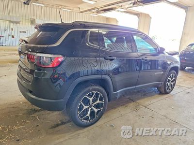 Trzecie zdjęcie samochodu z tyłu: 2026 JEEP COMPASS LIMITED VIN:3C4NJDCN0TT207352 - miniatura