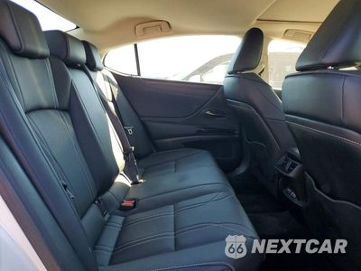 Zdjęcie 10 z 12 samochodu: 2023 LEXUS ES 300H LUXURY VIN:58AEA1C15PU033810 - miniatura