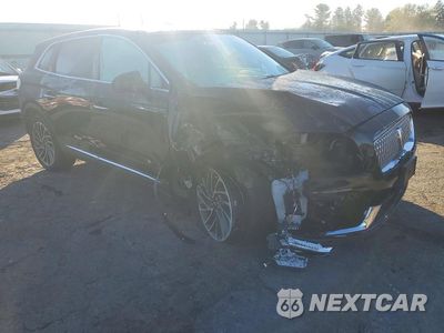 Czwarte zdjęcie samochodu z boku: 2019 LINCOLN NAUTILUS RESERVE VIN:2LMPJ8L94KBL10786 - miniatura