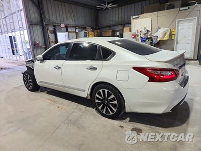 Drugie zdjęcie samochodu z przodu: 2017 NISSAN ALTIMA 2.5 SL VIN:1N4AL3AP3HC491723 - miniatura