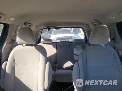Zdjęcie 10 z 14 samochodu: 2020 TOYOTA SIENNA LE VIN:5TDKZ3DC2LS049318 - miniatura