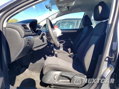 Zdjęcie 7 z 12 samochodu: 2010 VOLKSWAGEN GOLF VIN:WVWDB7AJ4AW199192 - miniatura