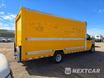 Trzecie zdjęcie samochodu z tyłu: 2023 GMC SAVANA BOX TRUCK VIN:7GZ37TC72PN001976 - miniatura