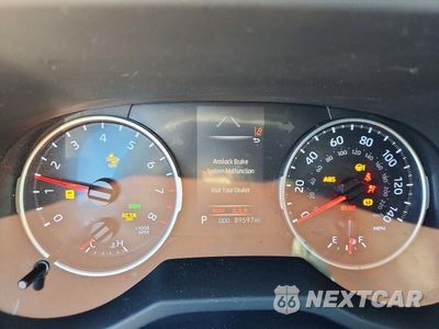 Zdjęcie 9 z 13 samochodu: 2019 TOYOTA RAV4 XLE VIN:JTMP1RFV2KJ001084 - miniatura