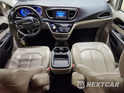 Zdjęcie 8 z 14 samochodu: 2021 CHRYSLER VOYAGER LXI VIN:2C4RC1DG6MR539021 - miniatura