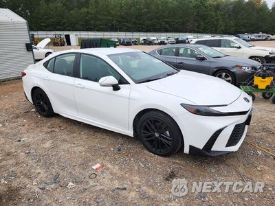 Czwarte zdjęcie samochodu z boku: 2025 TOYOTA CAMRY XSE VIN:4T1DAACKXSU136256 - miniatura