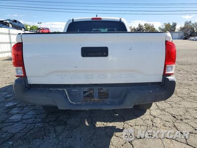 Zdjęcie 6 z 12 samochodu: 2017 TOYOTA TACOMA SR VIN:5TFRX5GN5HX080254 - miniatura
