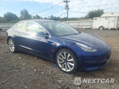 Czwarte zdjęcie samochodu z boku: 2018 TESLA MODEL 3 VIN:5YJ3E1EB9JF088192 - miniatura