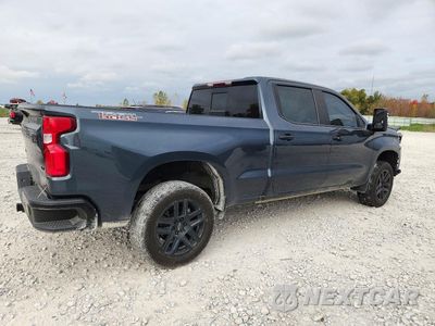 Trzecie zdjęcie samochodu z tyłu: 2021 CHEVROLET SILVERADO K1500 LT TRAIL BOSS VIN:1GCPYFEL6MZ153593 - miniatura