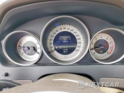 Zdjęcie 9 z 12 samochodu: 2013 MERCEDES-BENZ C 250 VIN:WDDGF4HB9DR300282 - miniatura