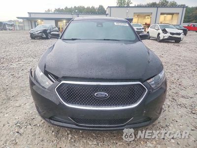 Piąte zdjęcie samochodu w środku: 2018 FORD TAURUS SHO VIN:1FAHP2KTXJG111574 - miniatura